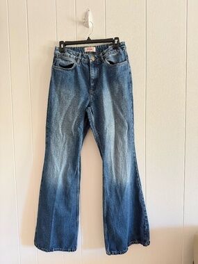 Unworn Wrangler High Rise Fierce Flare Jeans